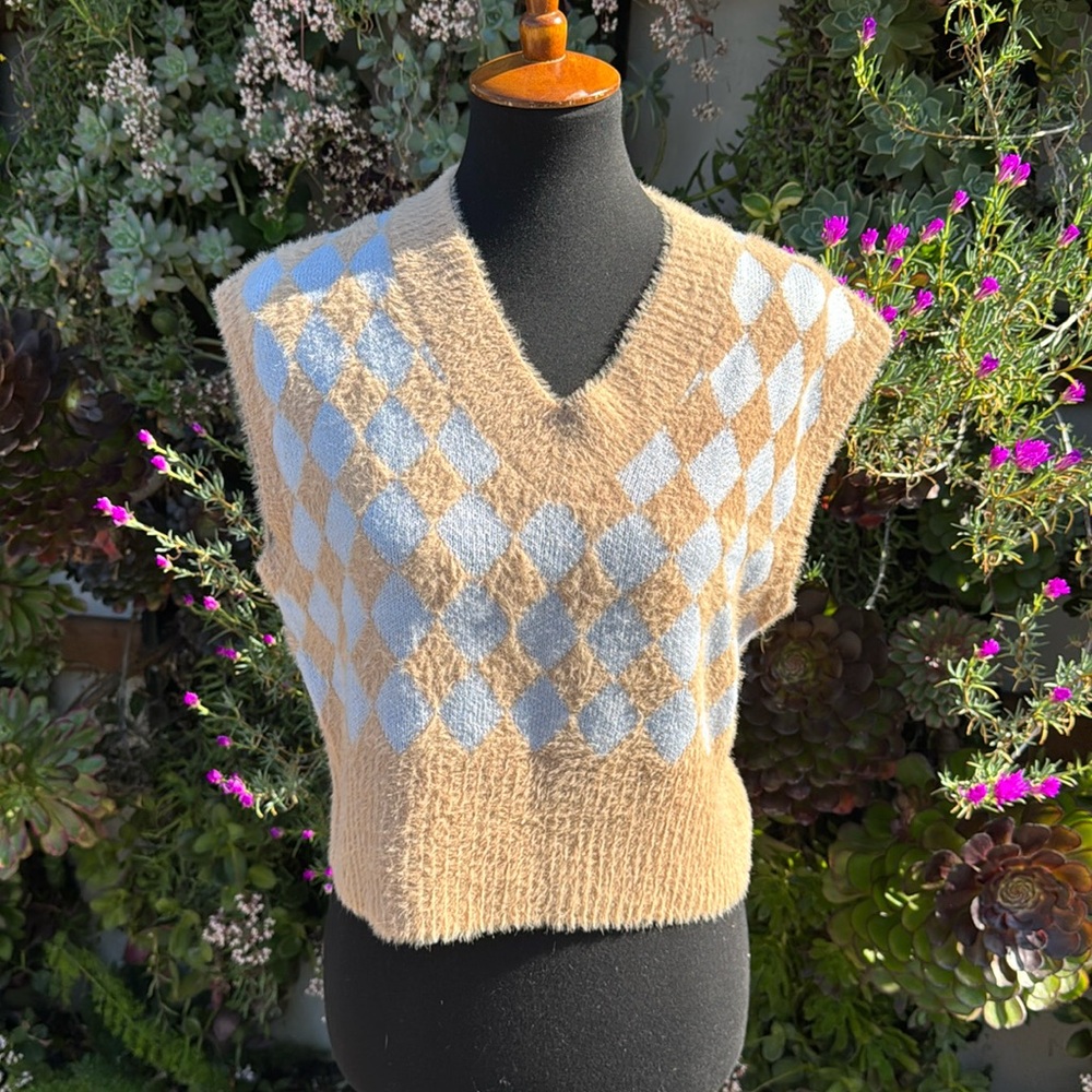 Sweater Vest